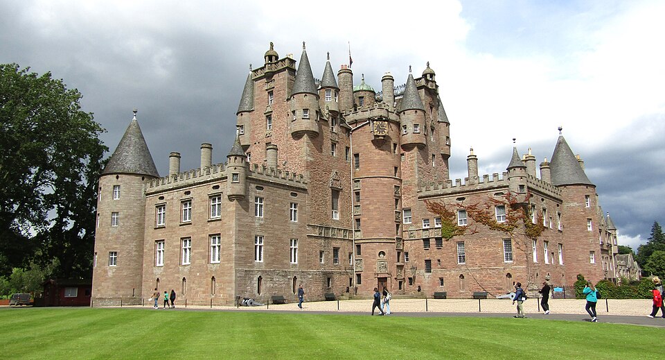 Glamis Castle — rozprávkový zámok